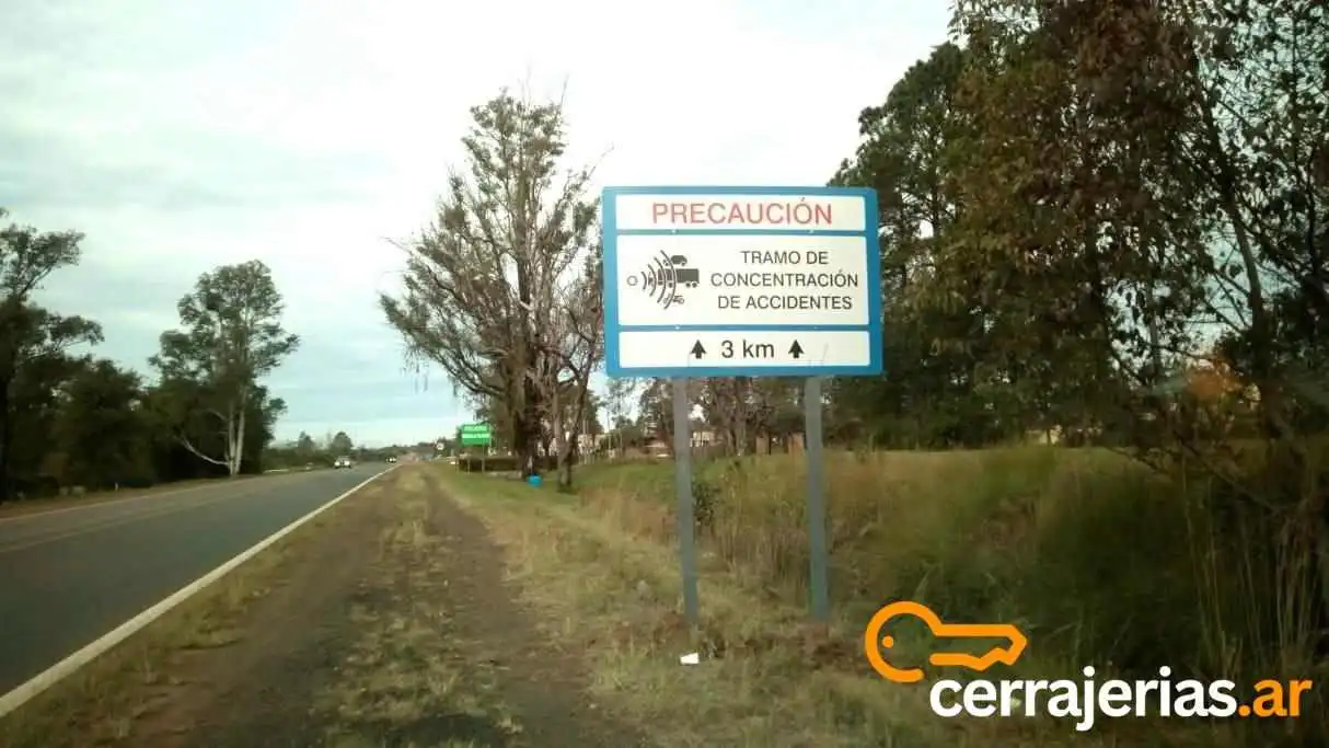 Cartel de precaución - Santo Tomé Cartel de precaución - Santo Tomé