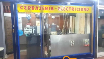 Cerrajeria y Electricidad Aumassanne - La Pampa 2029 Local 6