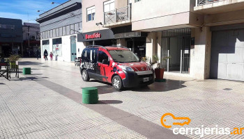 Logatec - Peatonal Paseo Del Padre