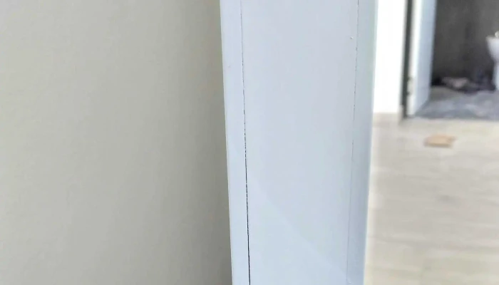 Alucom -    Fabrica De Aberturas De Aluminio Y Amoblamientos En Melamina Donde - Mendiolaza