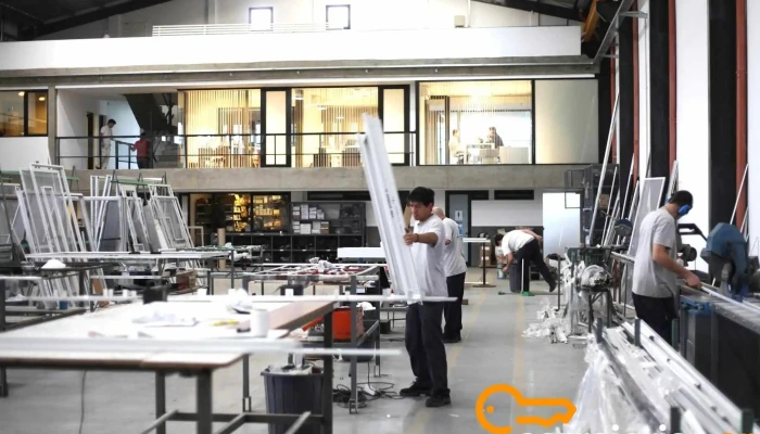 Aluminios Y Vidrios Group -  Del Propietario - Hia