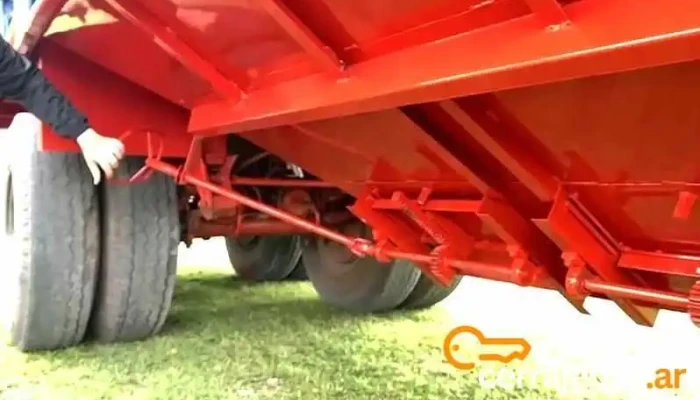 Ayrton Trailers Industrias Jep Srl Videos - Las Parejas