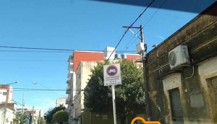 Cámara de Seguridad Belgrano y Paraguay - W3400Abo