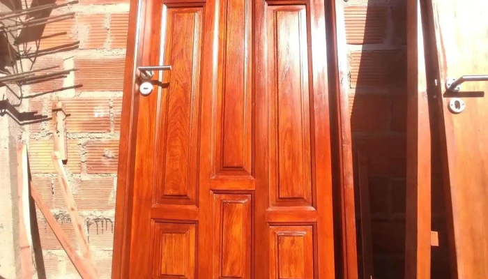 Carpinteria Aberturas En Madera Puertas Y Ventanas Cedro Y Algarrobo Como Llegar - Neuquén