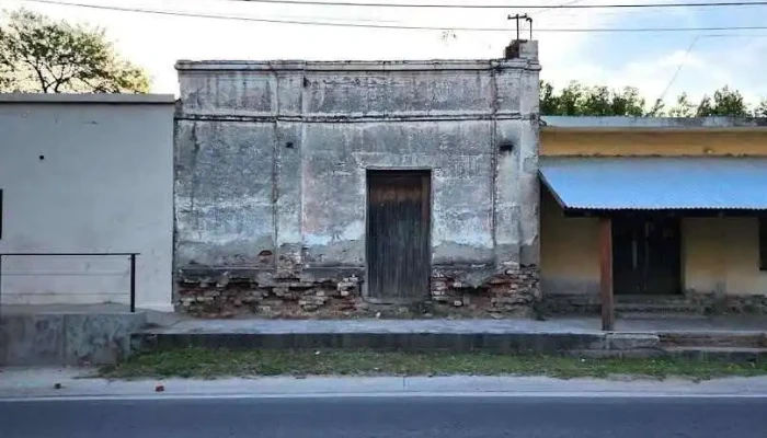 Casa Antigua Puerta de Madera - Villa De Las Rosas