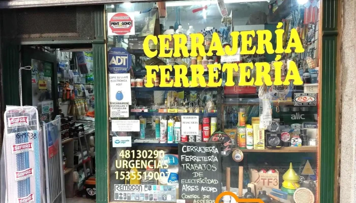 Cerrajeria -    Ferreteria La Tres Exterior - Cdad. Autónoma de Buenos Aires