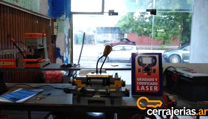 Cerrajeria Acosta Videos - Santa Fe de la Vera Cruz