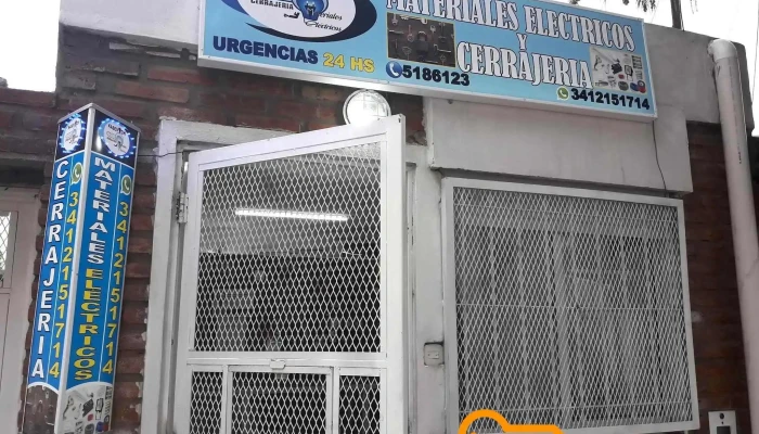 Cerrajeria Y Materiales Electricos Kasevich Y Familia Exterior - Villa Gdor. Galvez