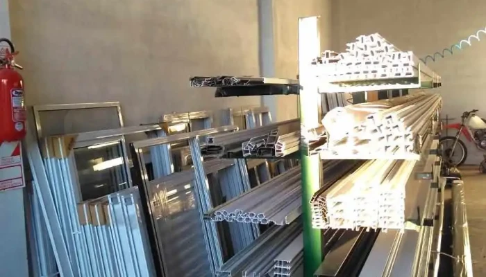 Dvh Aberturas De Aluminio -  Zona - Col. Caroya