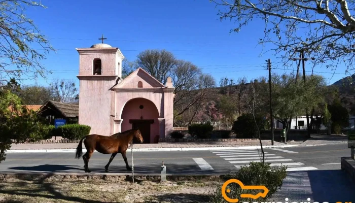 Hosteria Municipal De Hualfin Juan Chelemin De Los Visitantes - Hualfin