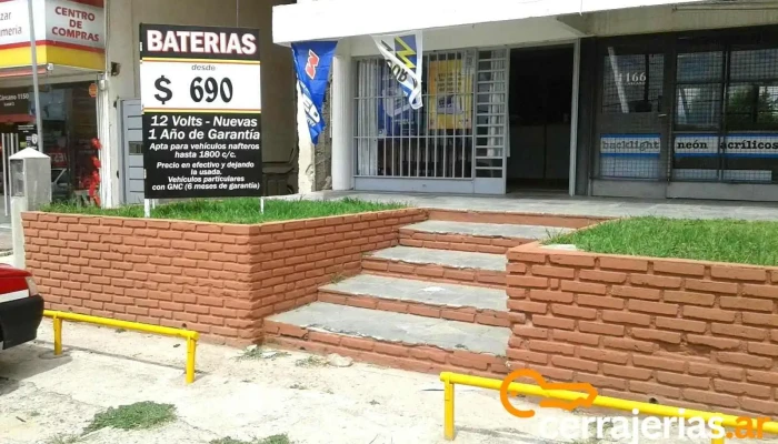 La Casa de las Baterías - Las Malvinas 1158 Local 1