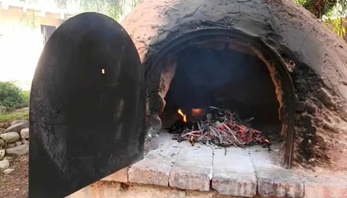La Pirquita Alojamiento -  Videos - Tilcara