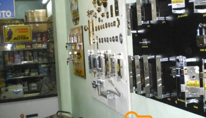 Les Cles -  Interior - Aap