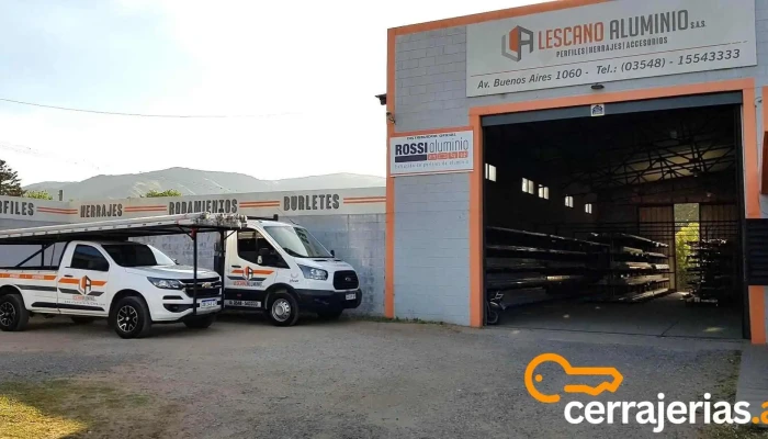 Lescano Aluminio Sas Instagram - La Falda