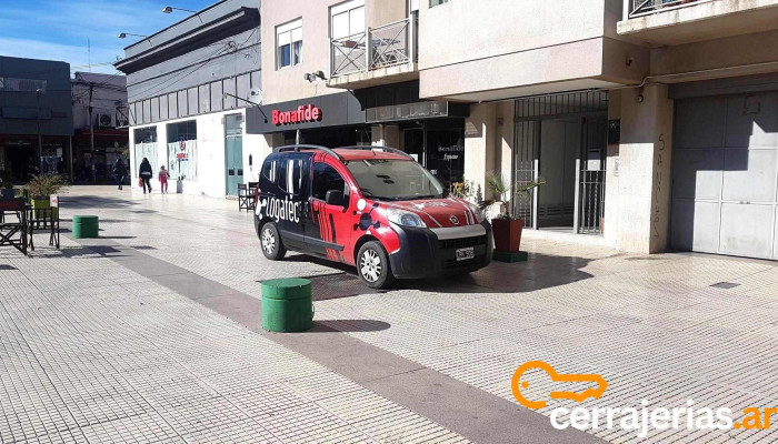 Logatec - Peatonal Paseo Del Padre