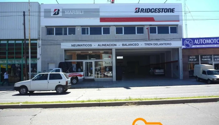 Marsili Neumaticos y Servicios - Av. Almafuerte 439