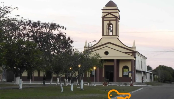 Plaza 25 de Mayo - Mburucuyá