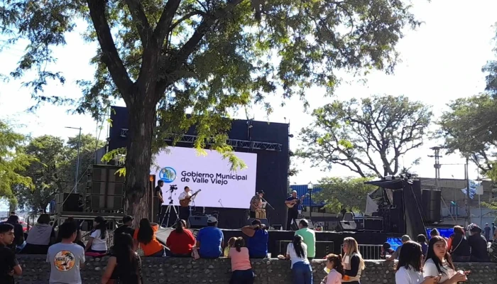 Plaza El Aborigen -  Comentarios - San Fernando del Valle de Catamarca