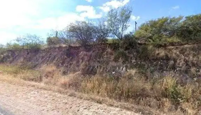 Plaza Pachamama -  Zonadeg - La Puerta