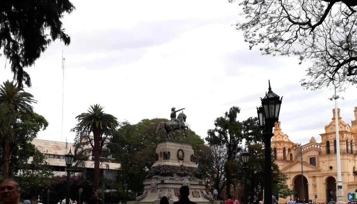 Plaza San Martin -  Abierto Ahora - San Jose de la Dormida