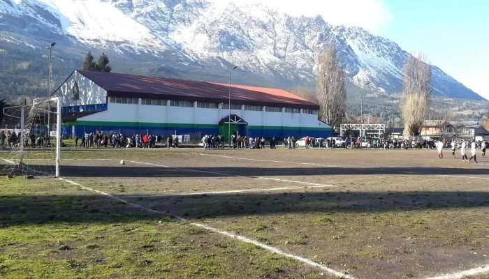 Polideportivo -  Cerca De Mi - El Bolsón