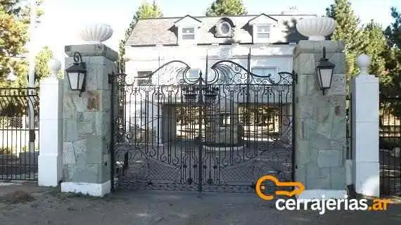 Portones Walter -  Puerta - San Carlos de Bariloche
