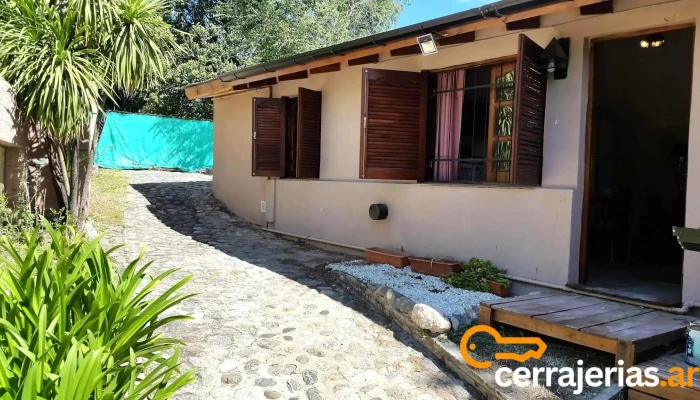 Puerta Al Arroyo -  Donde - Villa Gral. Belgrano