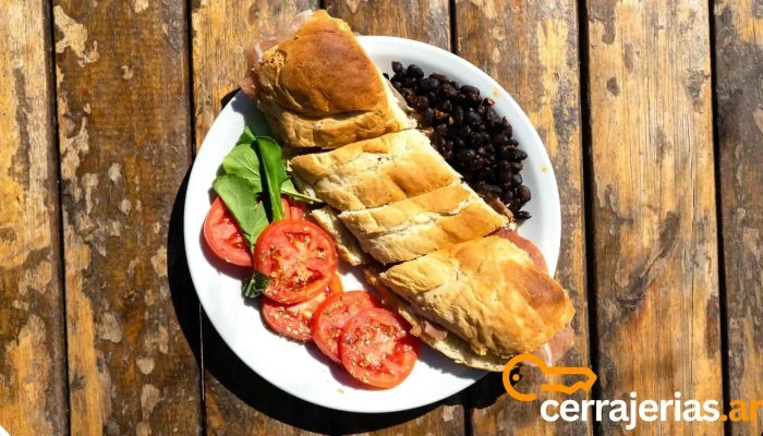 Puesto Puerta De La Quebrada Cerro Arco Comida Y Bebida - Las Heras