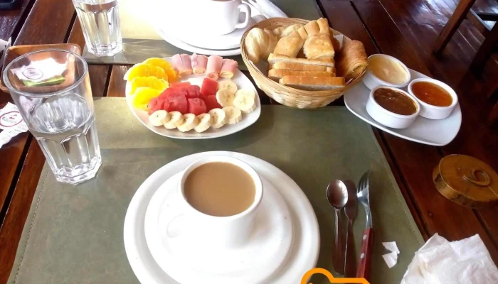 Puro Mocona Lodge Tours Comida Y Bebida - El Soberbio