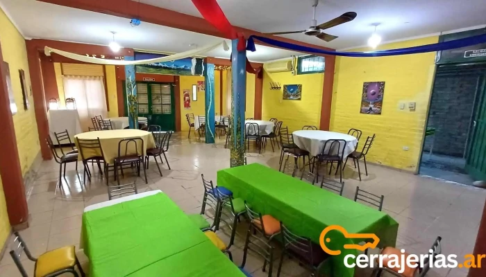 Salon Jonatalu Del Propietario - Chimbas