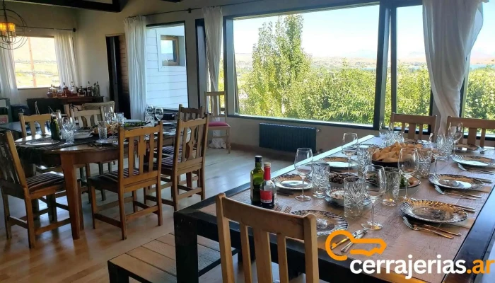 Serafina Resto Puertas Adentro -  Ambiente - El Calafate
