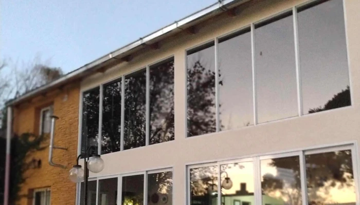 Vialum -    Vidrieria  Fabrica De Aberturas De Aluminio Horario - Curuzú Cuatiá