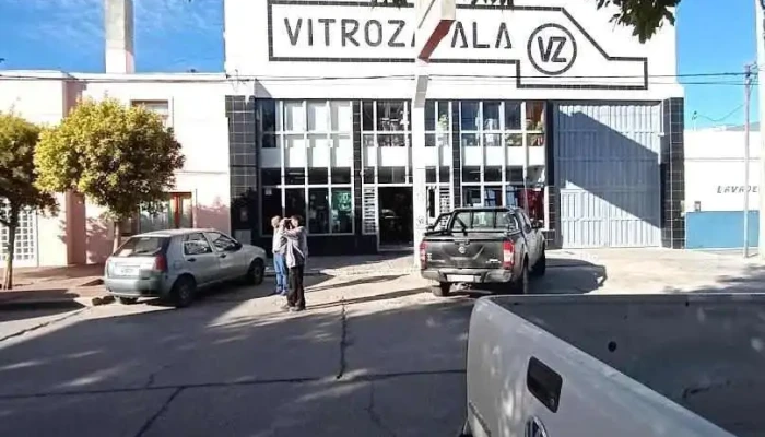 Vitrozapala - Vidrios - Pinturas Materiales Para Construcció - Zapala
